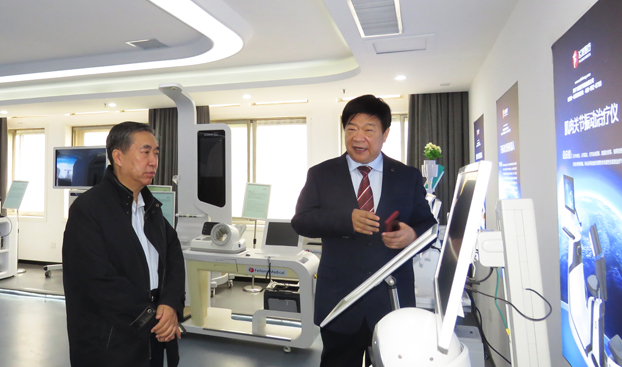 參觀飛龍醫(yī)療產(chǎn)品 參觀飛龍醫(yī)療產(chǎn)品